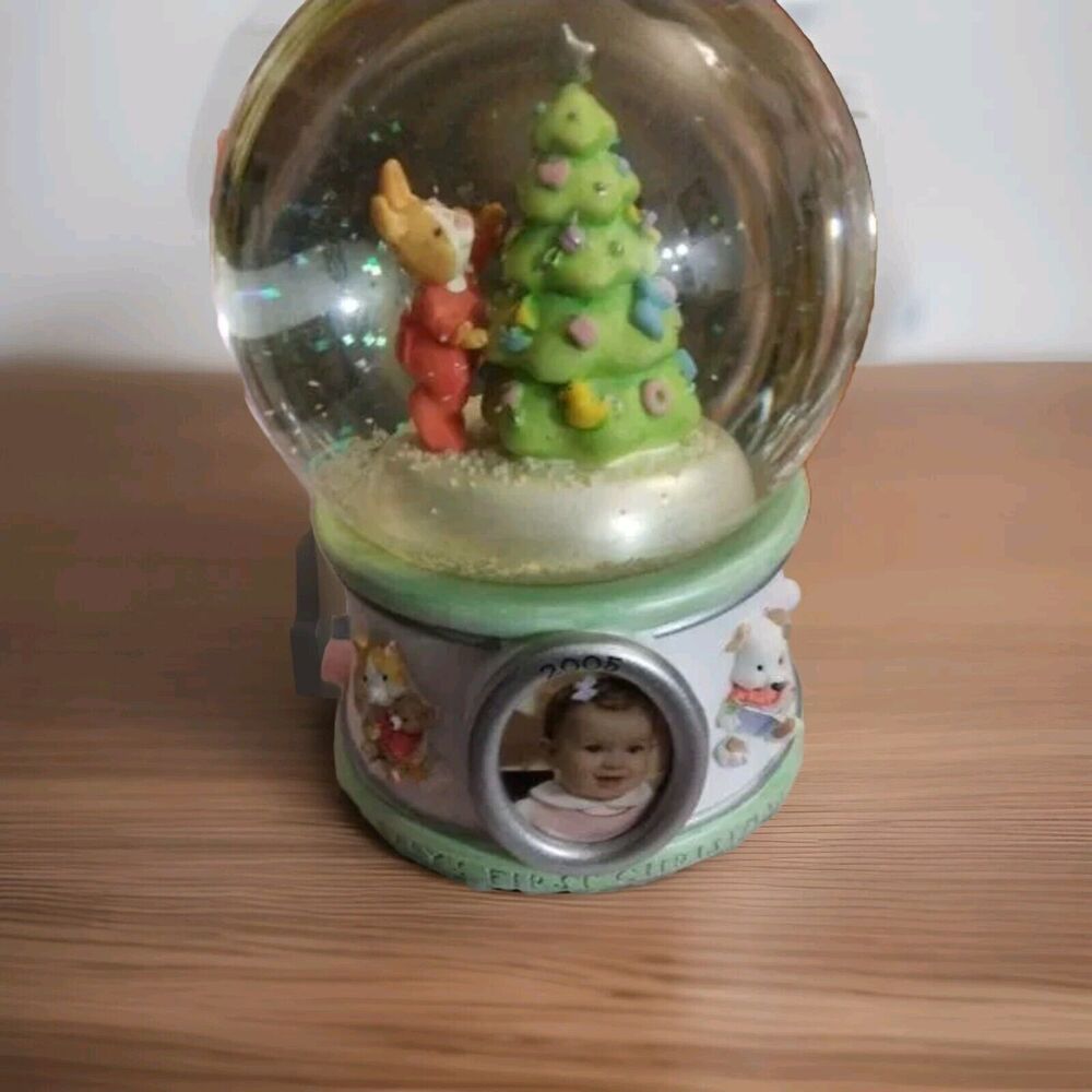 Hallmark Baby’s First xmas 2005 Water Snow Globe Bunny xmas Tree Picture Frame
